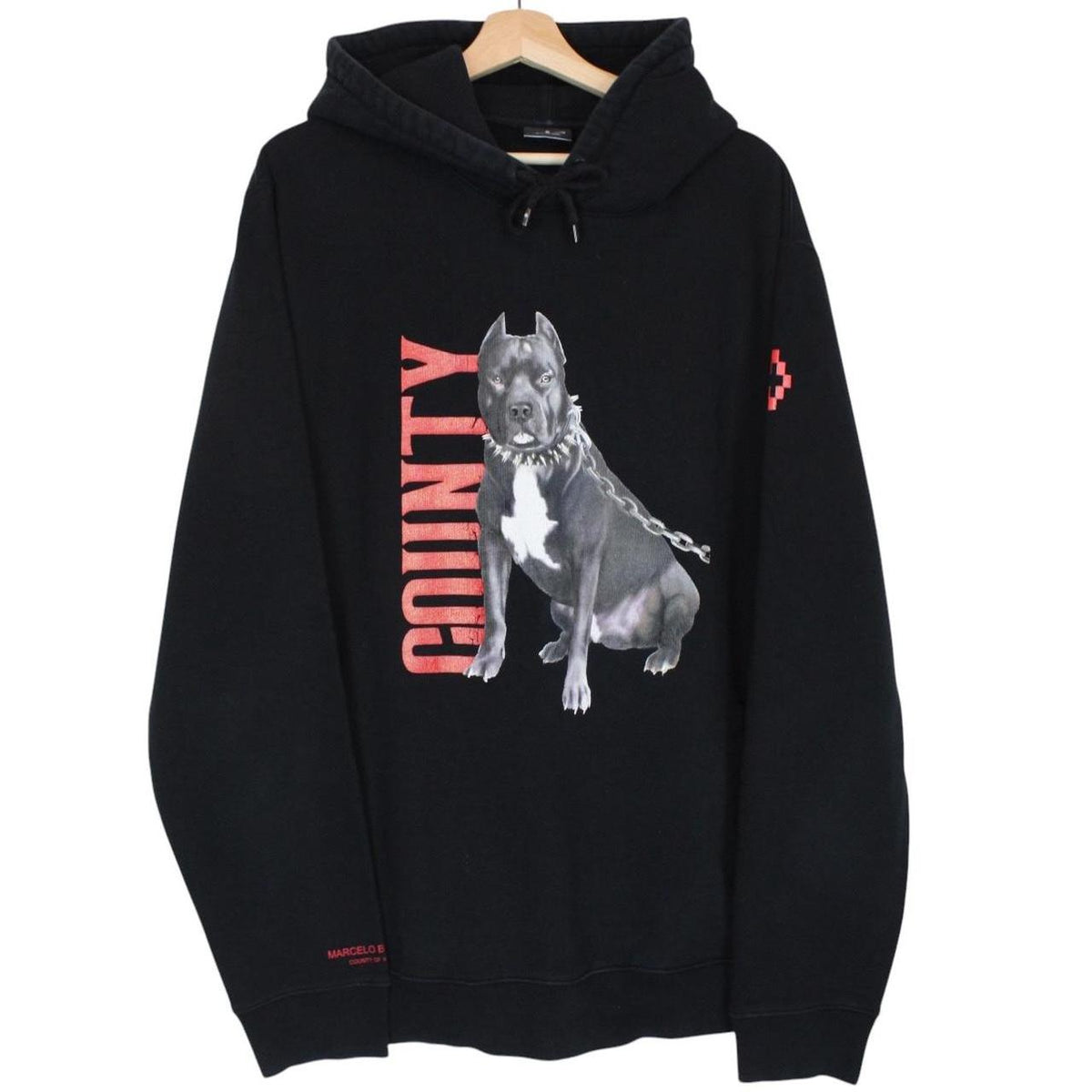 Marcelo Burlon black hoodie featuring pitbull dog print and cotton material.