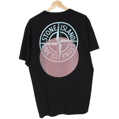 Stone Island black pocket t-shirt with logo print, made of cotton, size large.