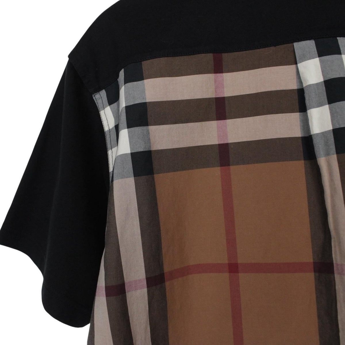 Burberry black and brown cotton t-shirt with Carrick Nova Check back panel design.