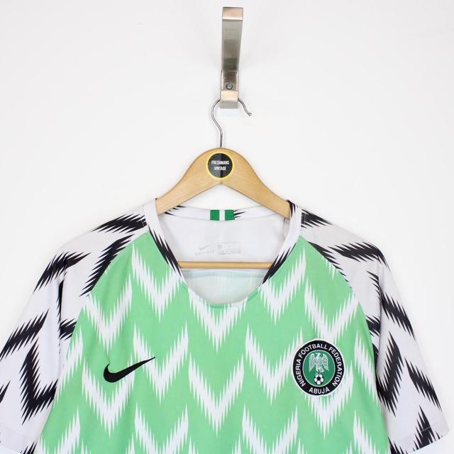 Nike Nigeria 2018/19 Green and White Home Short Sleeve Football Shirt