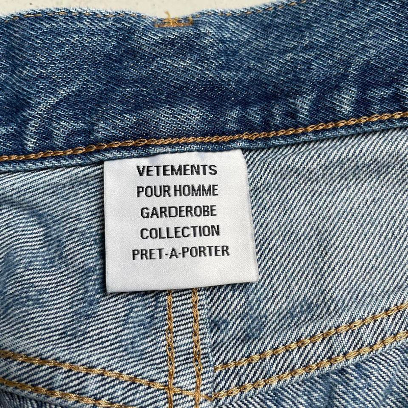 Vetements Jeans Medium